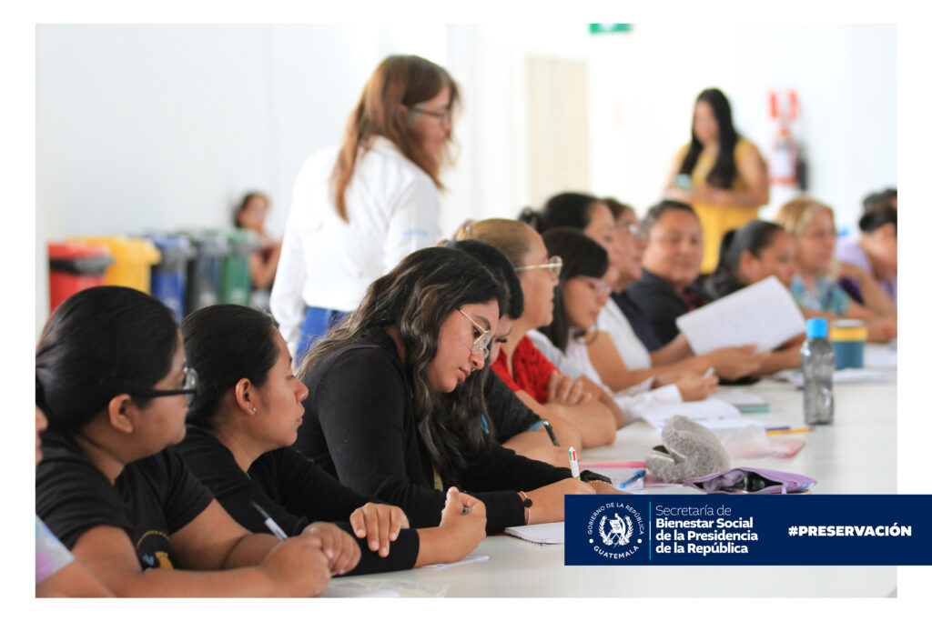 Taller de primeros auxilios del diplomado para niñeras (6)