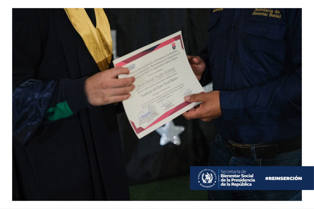 SBS - Reinserción - CER 1 - Graduación Acadecime del Éxito - 25