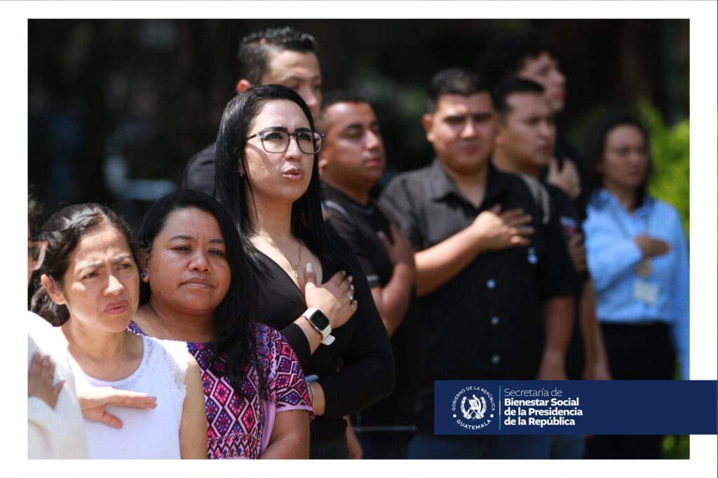 El Departamento de Seguridad fue el primero en tomar el turno para organizar los actos cívicos de la SBS.