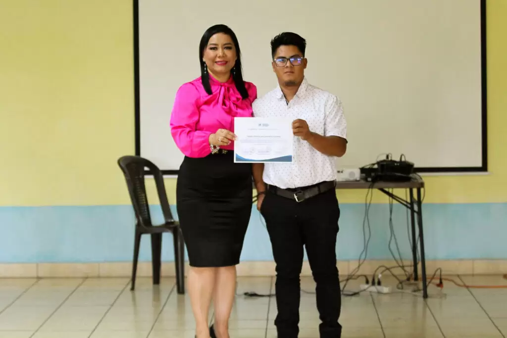 Clausura Tercera Cohorte Promotores del Cuidado de Niñas, Niños y Adolescentes (16)