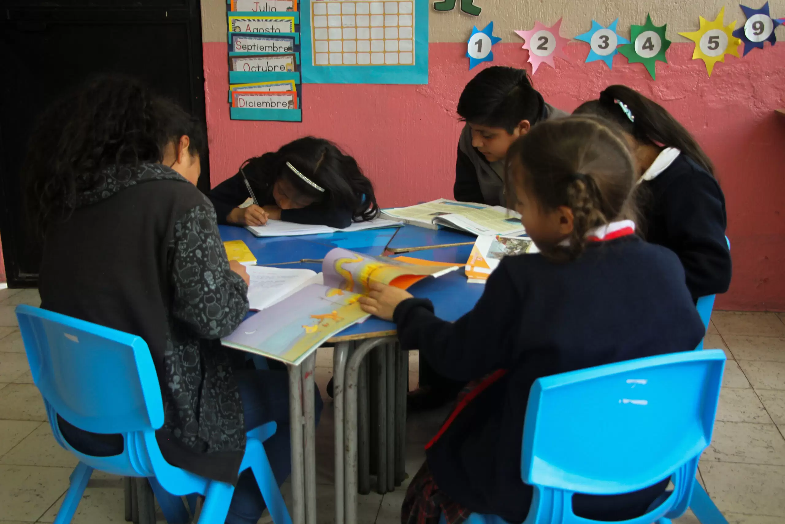 Niñas y niños de Quetzaltenango refuerzan el aprendizaje gracias al REPREDEC