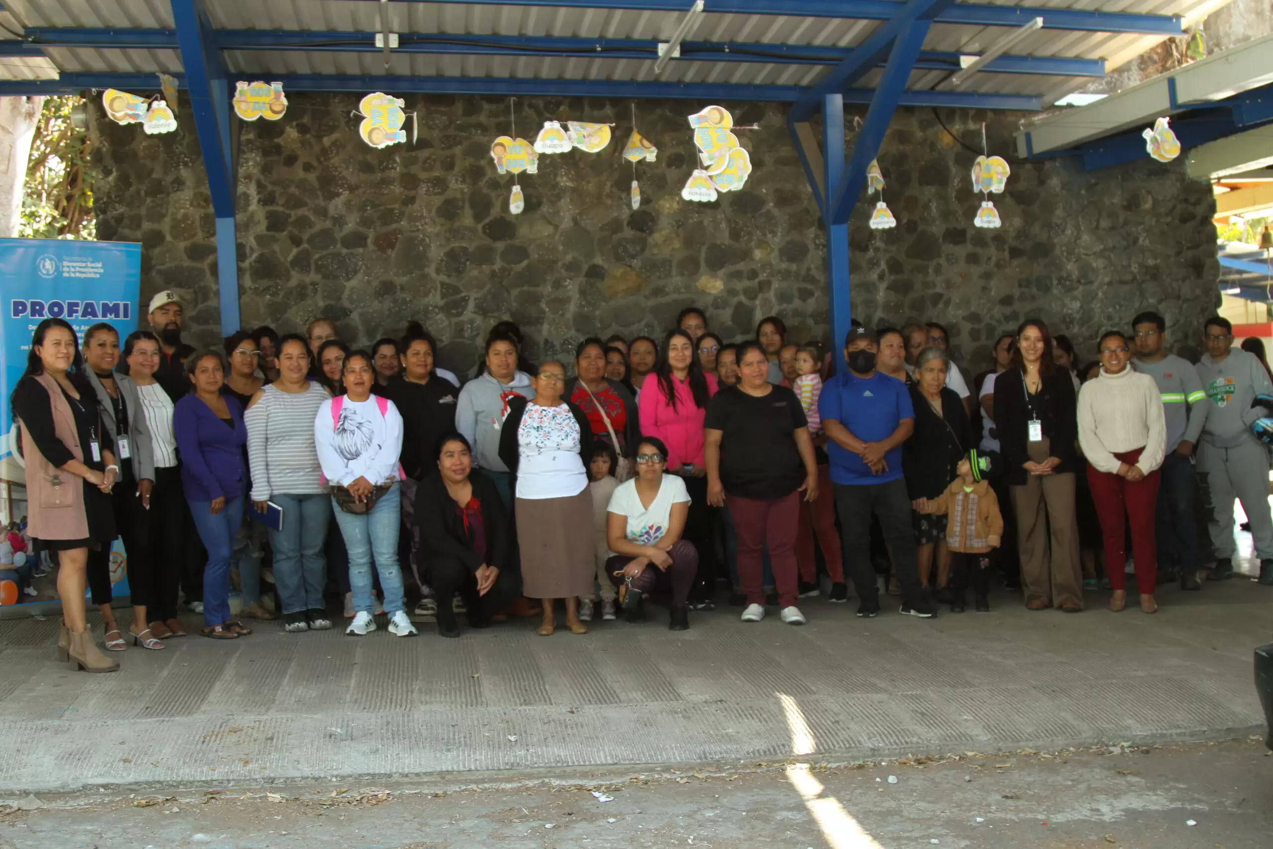 PROFAMI fortalece la crianza positiva en la Escuela Ernestina Mena en la Zona 6