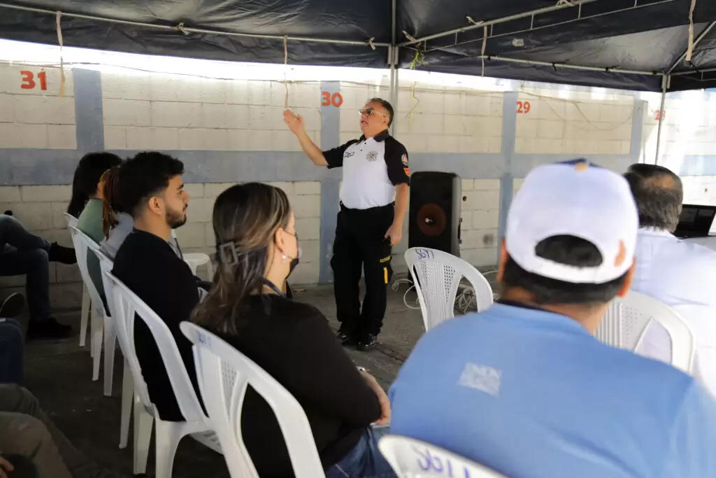 CAPACITACIÓN EVACUACIÓN POR EMERGENCIAS (5)