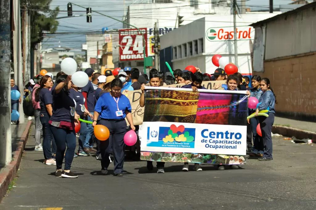 Caminata CCO por el Día Mundial de Concienciación sobre el Autismo (5)