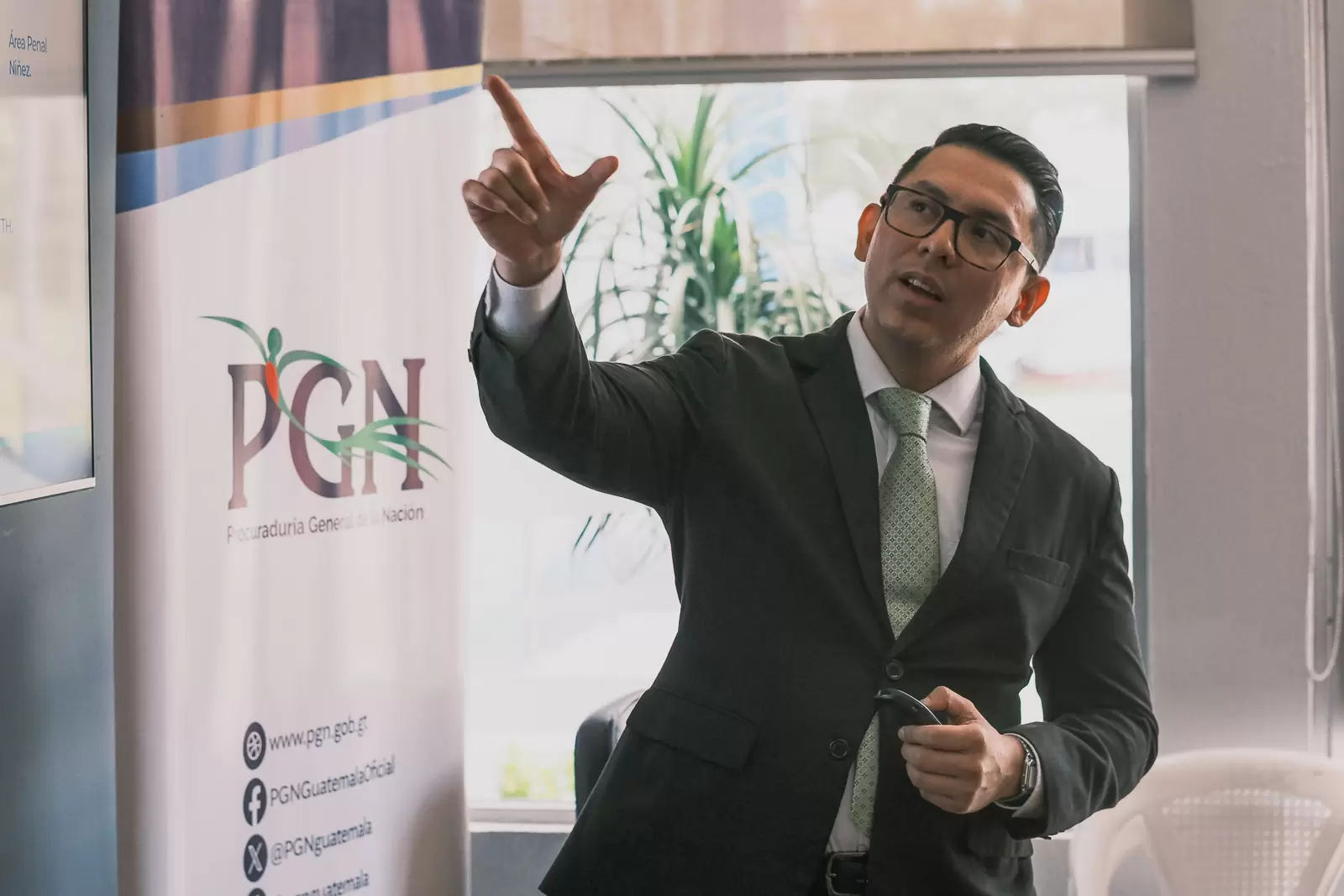 Personal de Subsidios Familiares fortalece capacidades en capacitación impartida por  PGN 