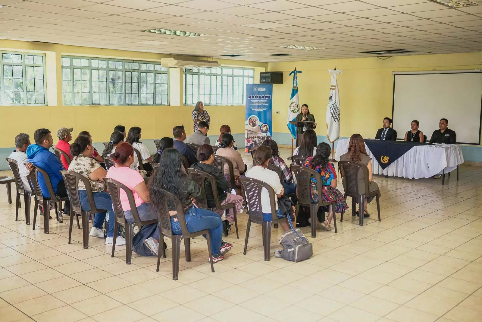SBS - Protección - PROFAMI - CER1 - Escuela para padres - 10 SBS - Protección - PROFAMI - CER1 - Escuela para padres - 10