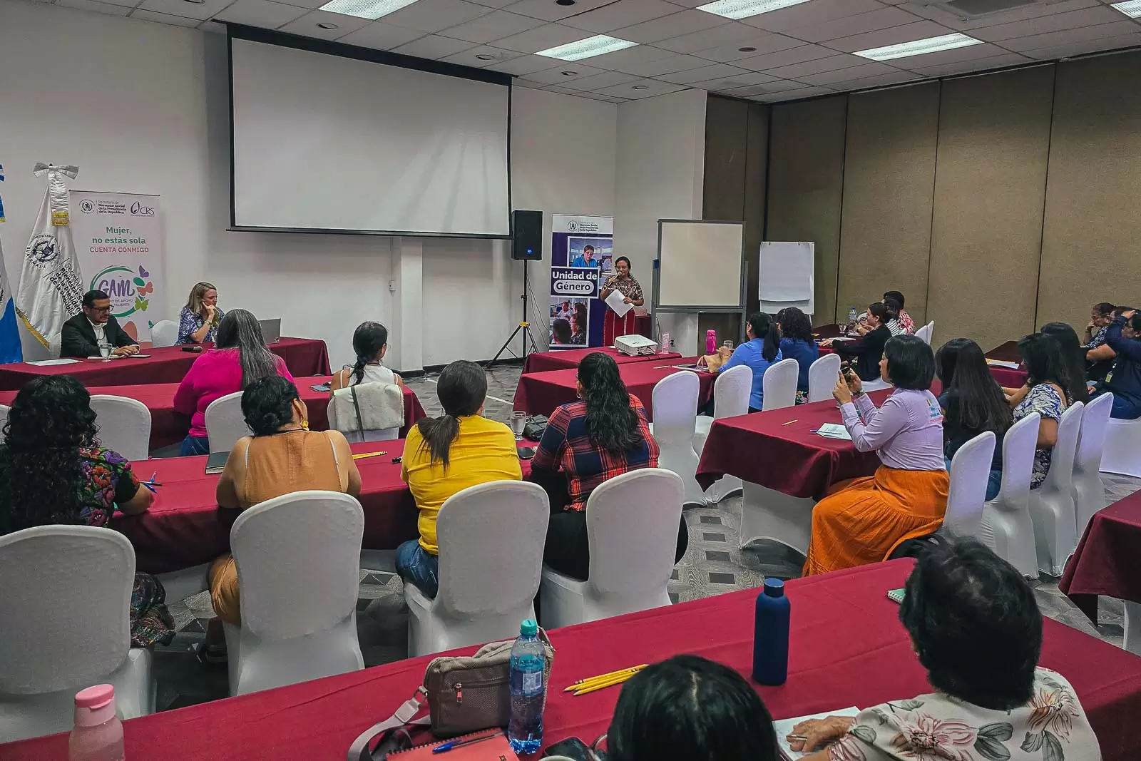 SBS - Unidad de Género - Taller grupo de apoyo para mujeres - 3 SBS - Unidad de Género - Taller grupo de apoyo para mujeres - 3