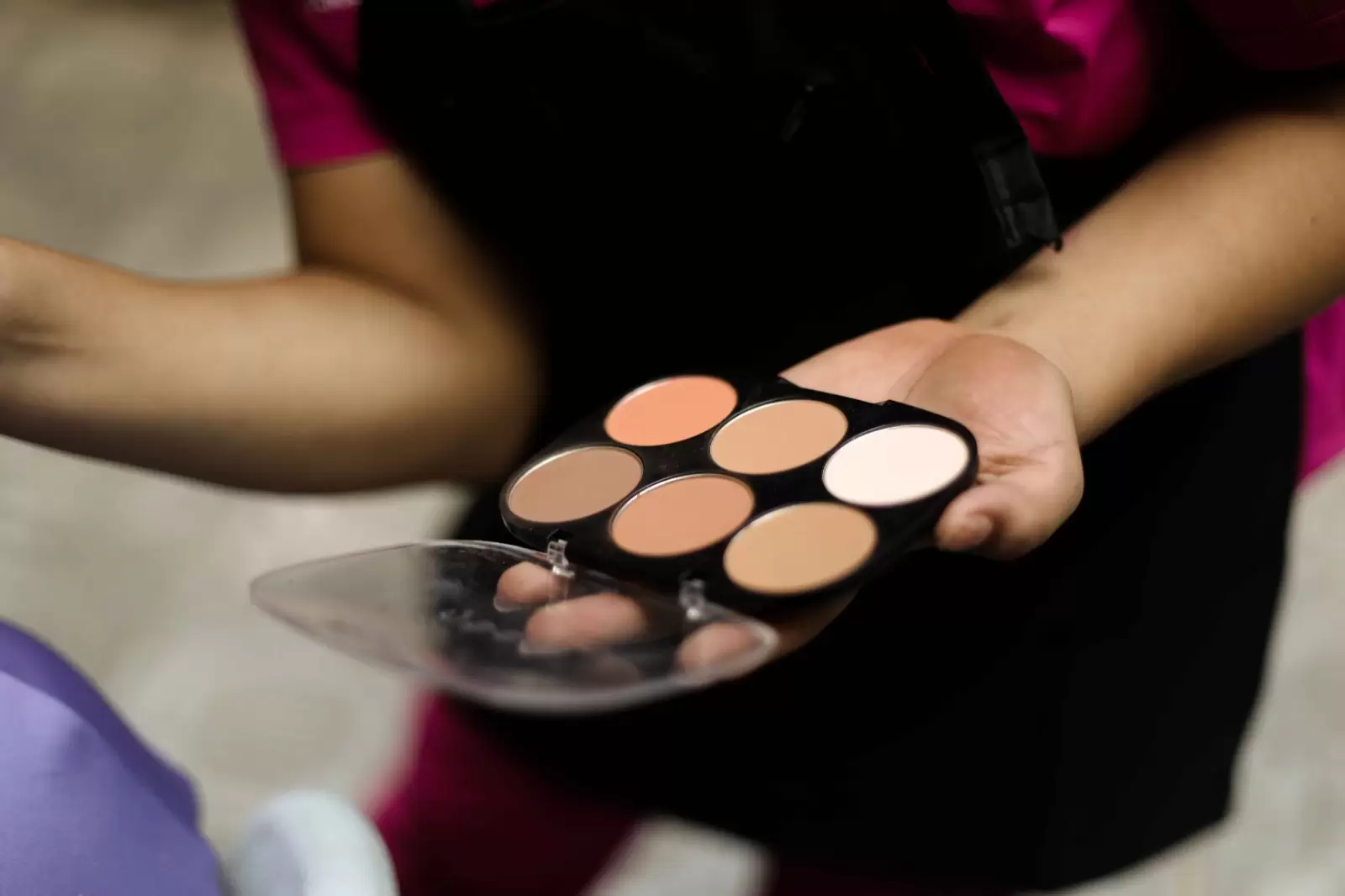 ADOLESCENTE BECA DE COSMETOLOGÍA - TEJIENDO SUEÑOS (12)