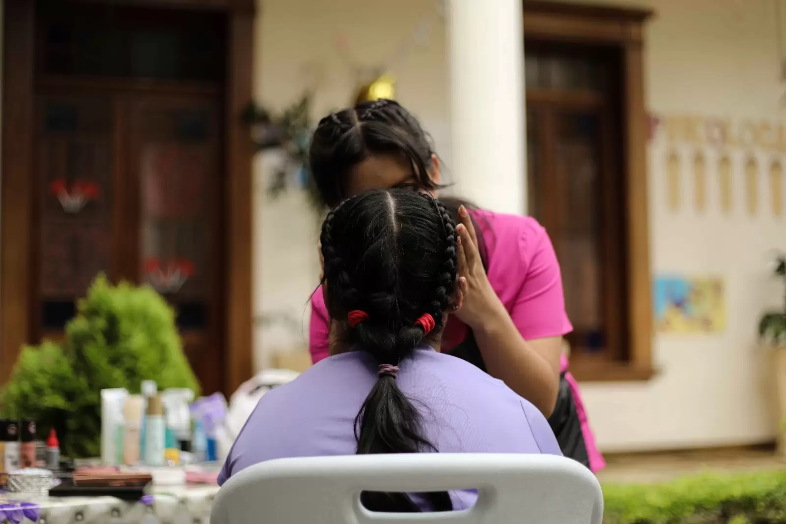 ADOLESCENTE BECA DE COSMETOLOGÍA - TEJIENDO SUEÑOS (14)
