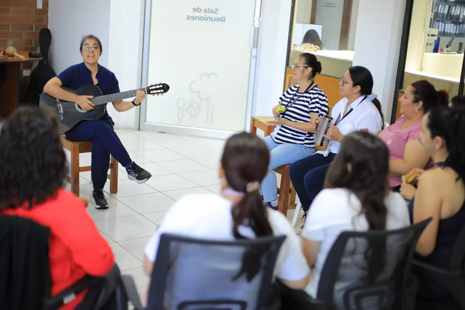 1-Ralleres-de-musicoterapia-SBS-5.webp