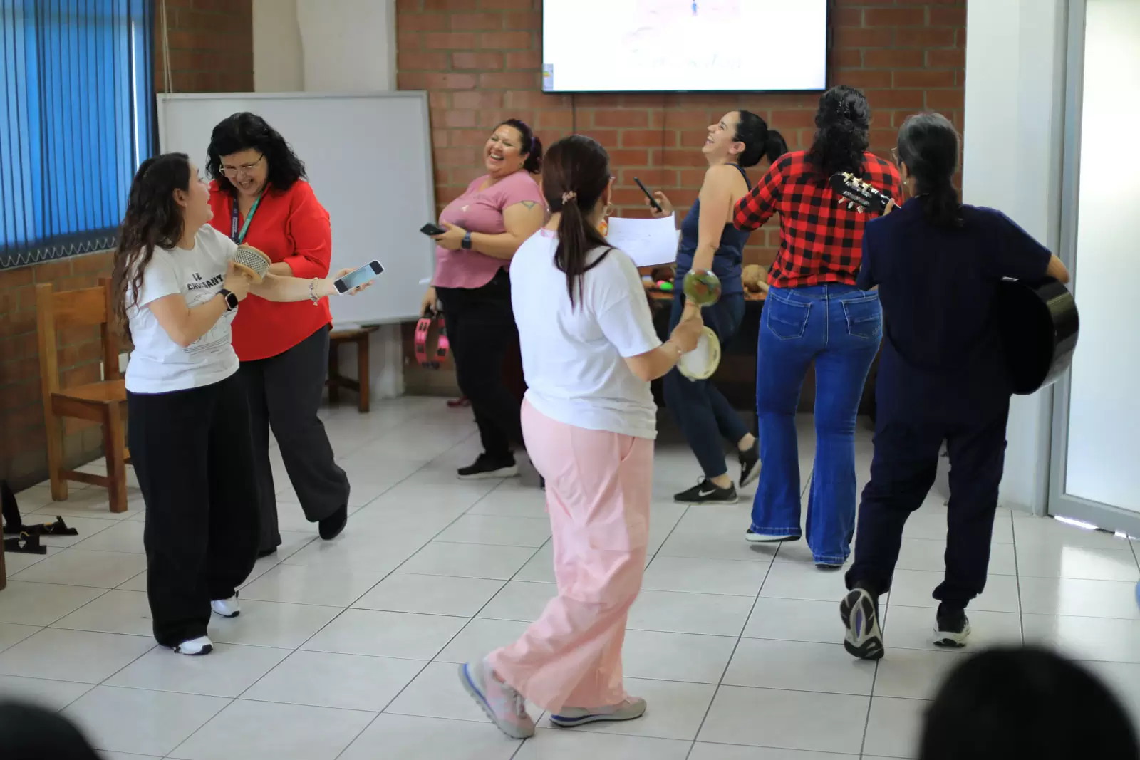 2 Talleres de musicoterapia SBS (4)
