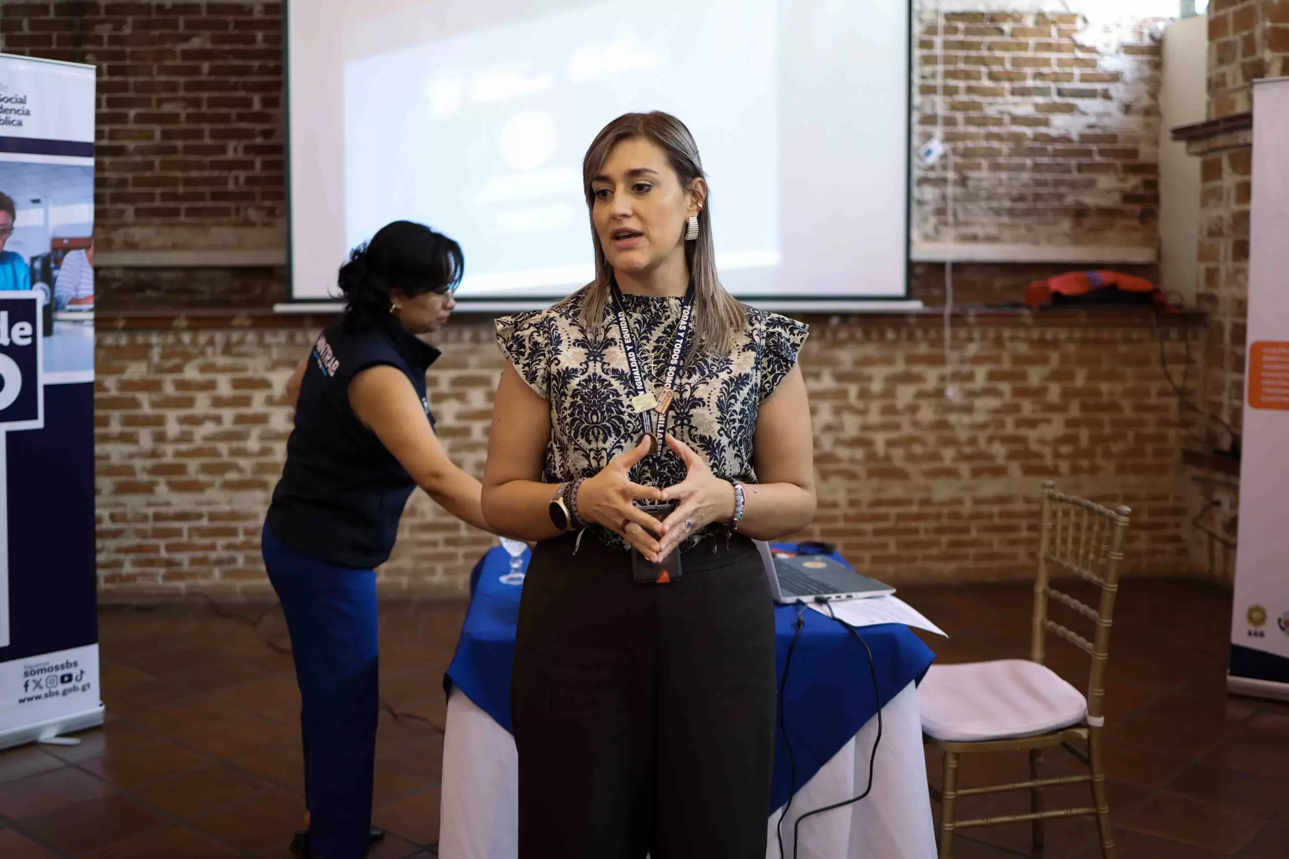 CAPACITACIÓN UNIDAD DE GÉNERO A EQUIPOS DE PROTECCIÓN (12)