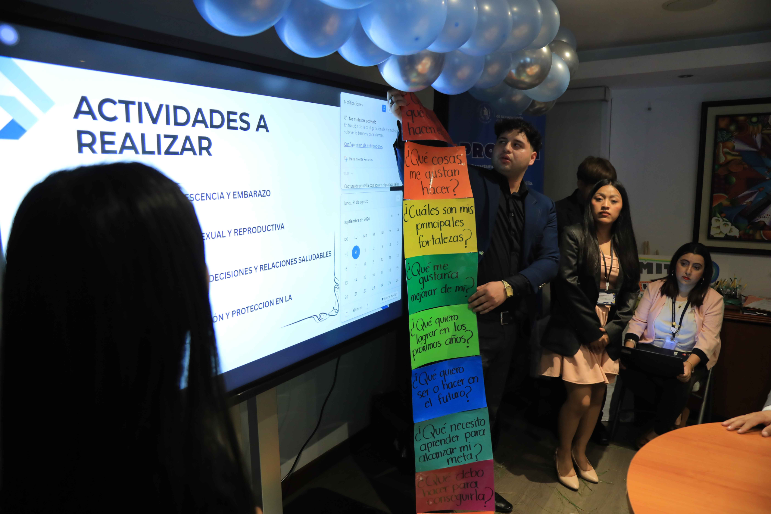 Jóvenes presentan proyecto de Servicio Cívico Social para apoyar a otros jóvenes