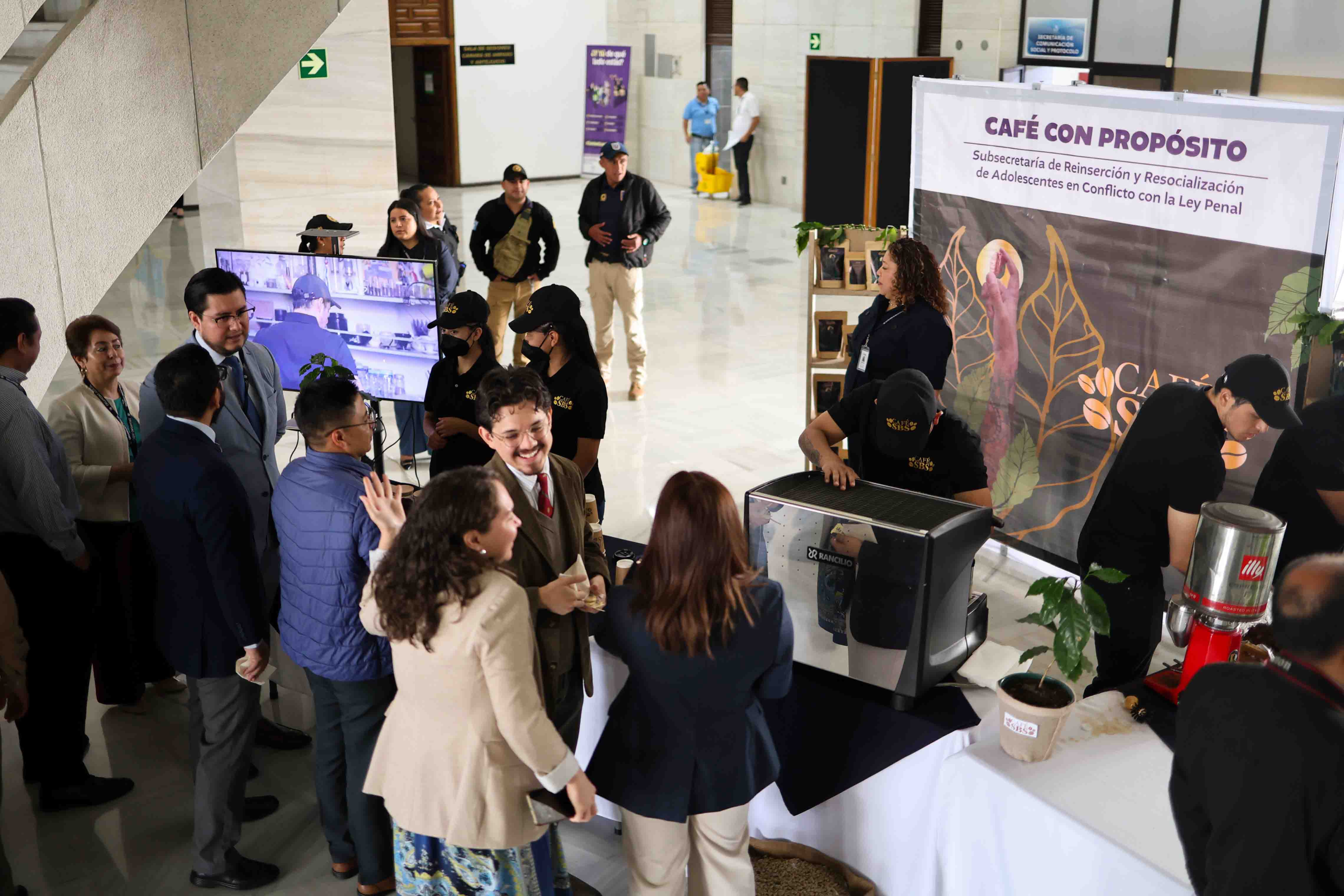 PRESENTACION-PROYECTO-DE-CAFE-ORGANISMO-JUDICIAL-5.webp
