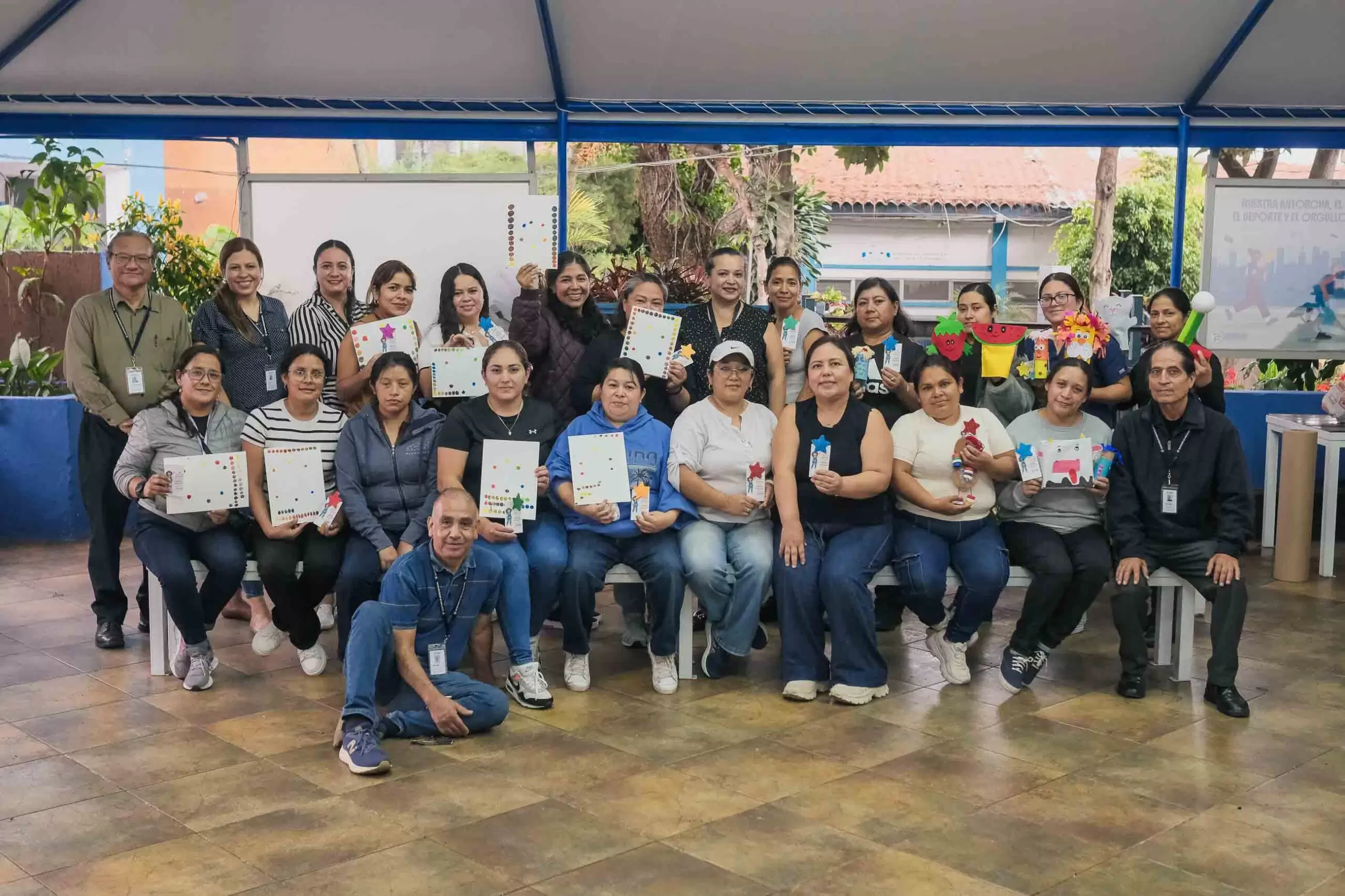 Expresión artística fortalece la formación de participantes del Diplomado de Niñeras  