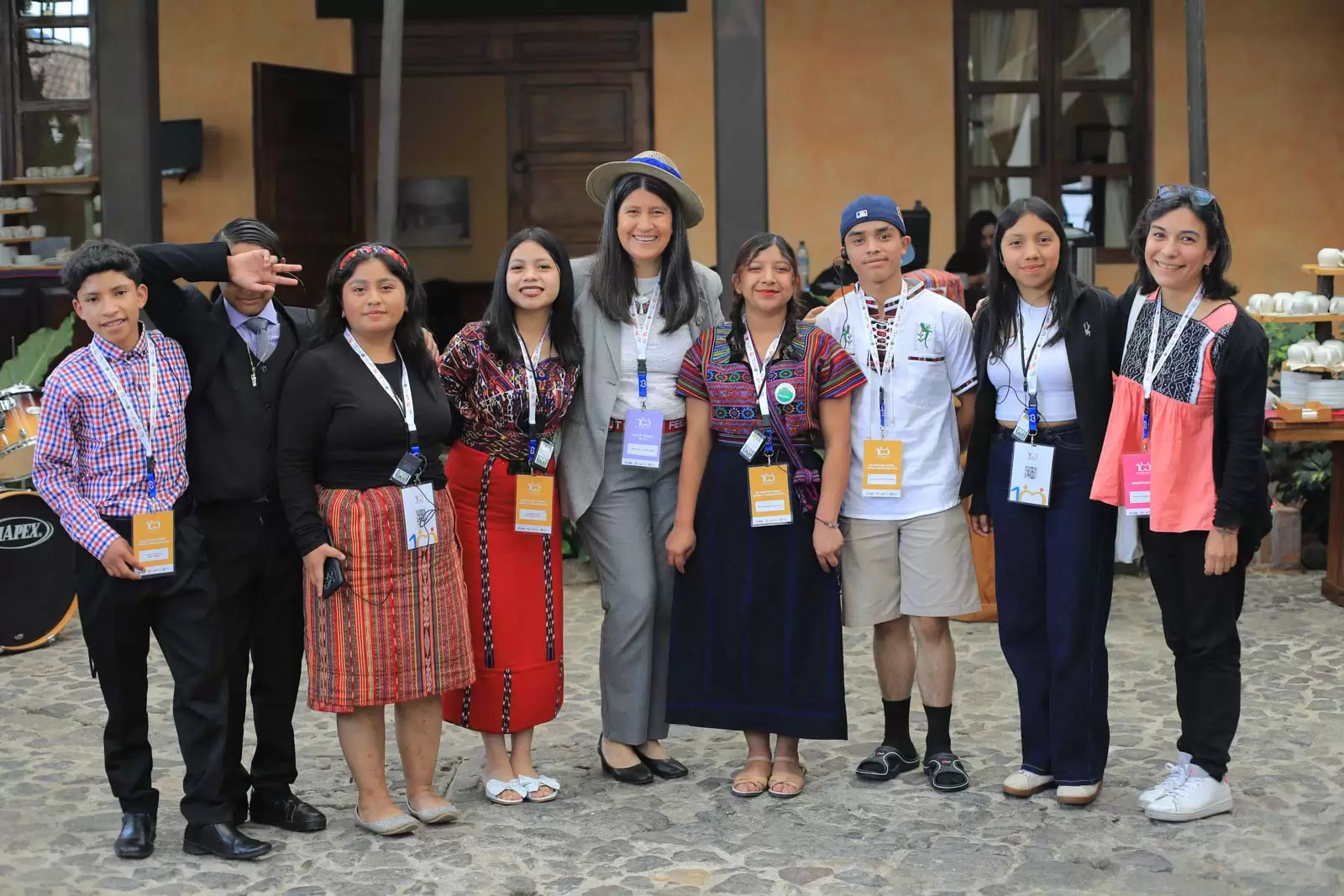 2 - 100 REUNION IIN SBS (1)