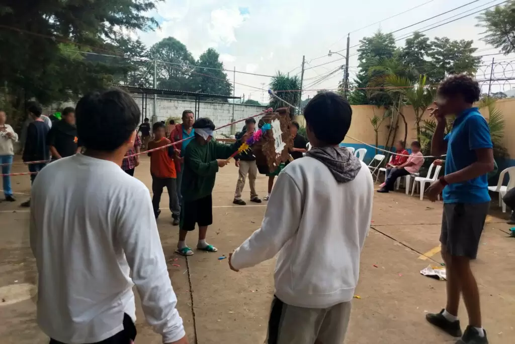 CELEBRACIÃ_N DÍA DEL NIÃ_O - ZAFIRO IV (2)