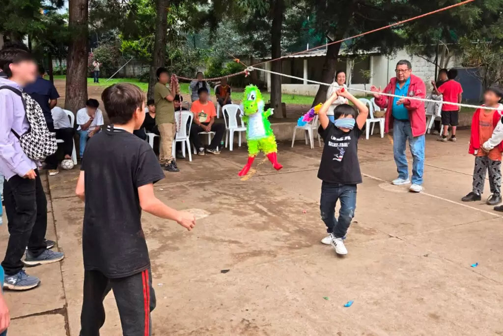 CELEBRACIÃ_N DÍA DEL NIÃ_O - ZAFIRO IV (4)