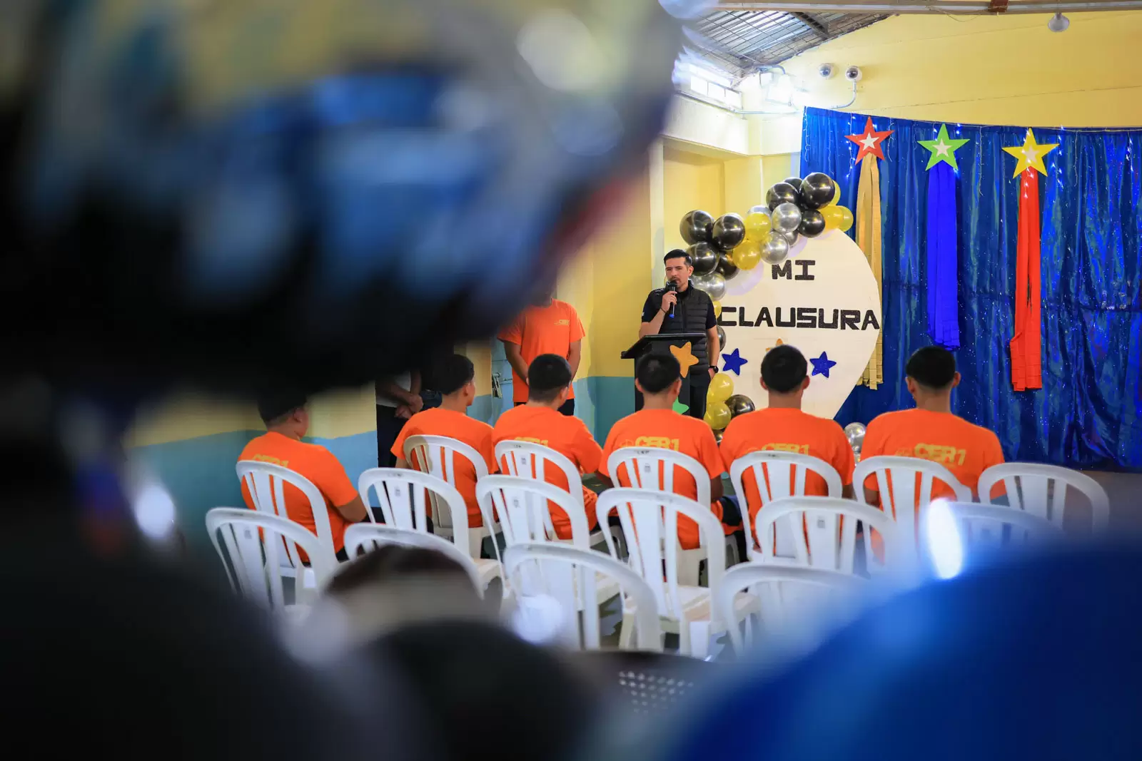 CER-1 celebra la graduación de 17 adolescentes de tercero básico