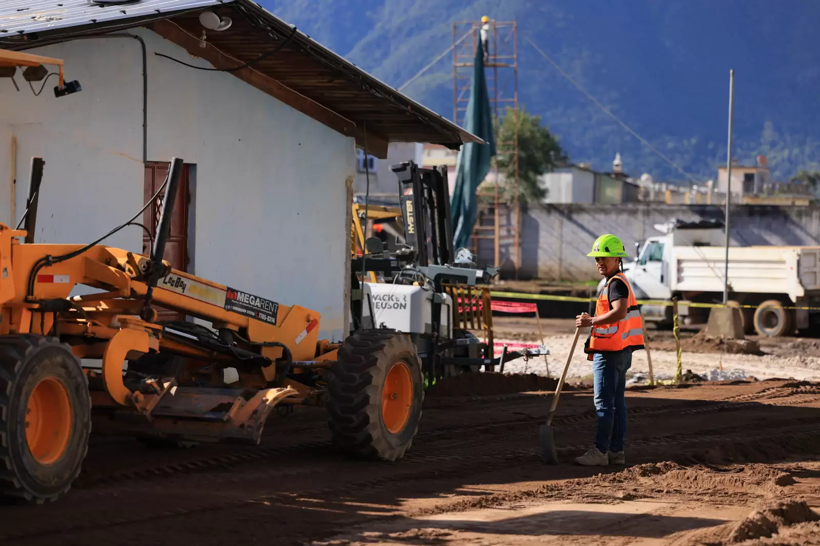 Puesta de la primera piedra Nidia Martinez Quetzaltenango No.2