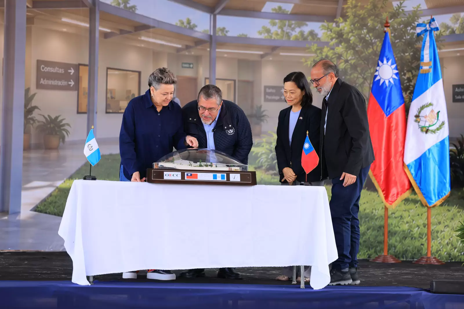 Puesta de la primera piedra Nidia Martinez Quetzaltenango No.58