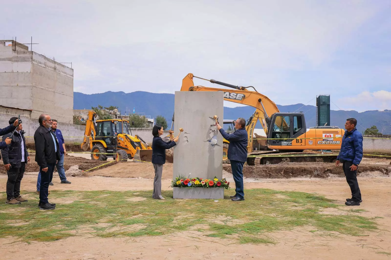 Puesta de la primera piedra Nidia Martinez Quetzaltenango No.72