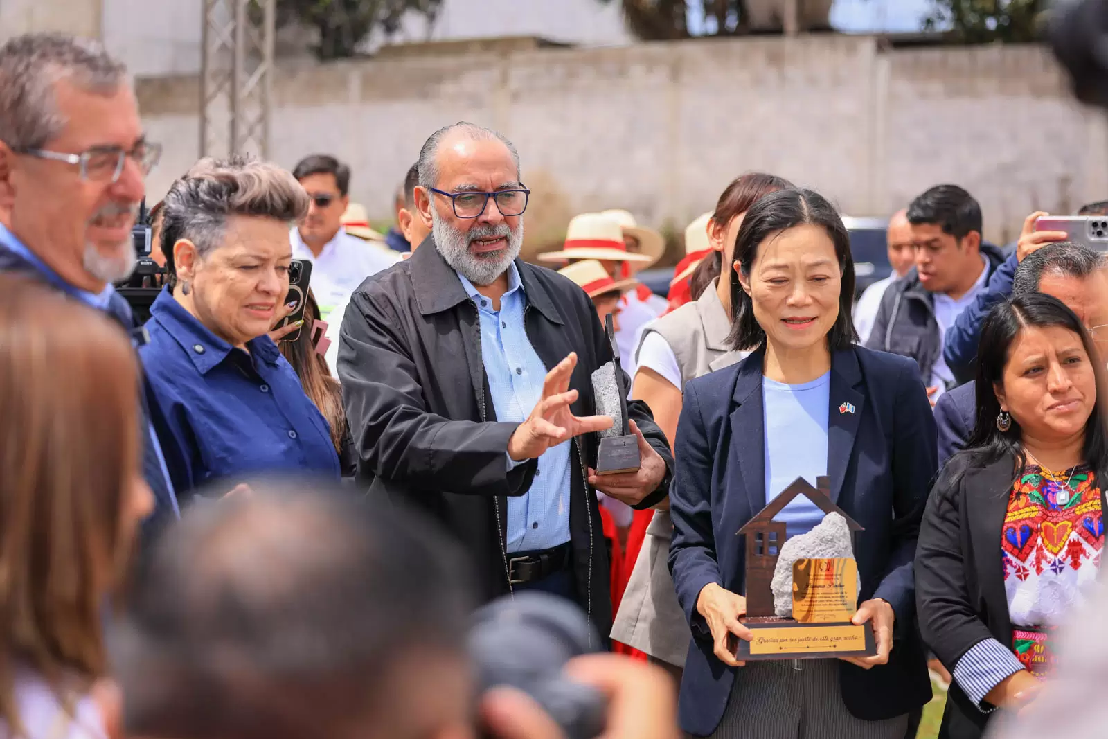 Puesta de la primera piedra Nidia Martinez Quetzaltenango No.81