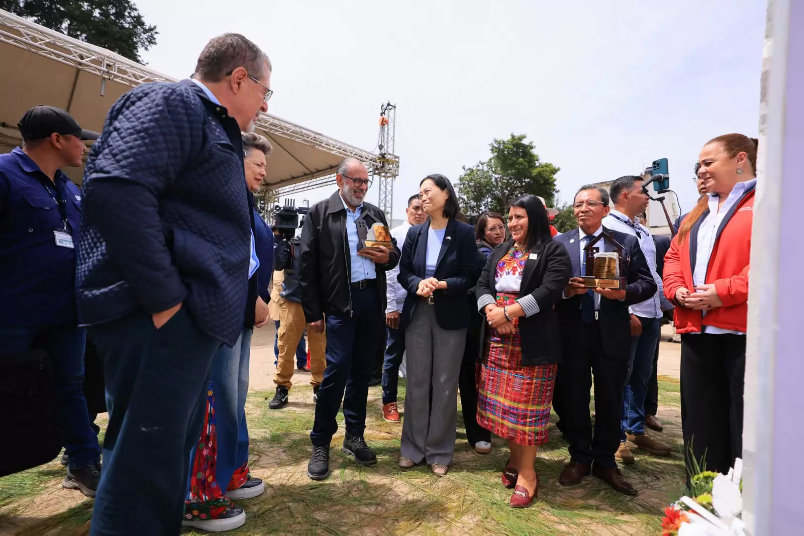 Puesta de la primera piedra Nidia Martinez Quetzaltenango No.83