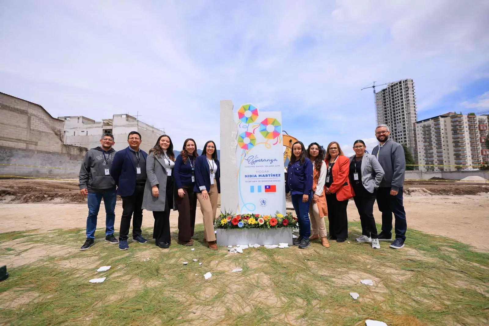 Puesta de la primera piedra Nidia Martinez Quetzaltenango No.92