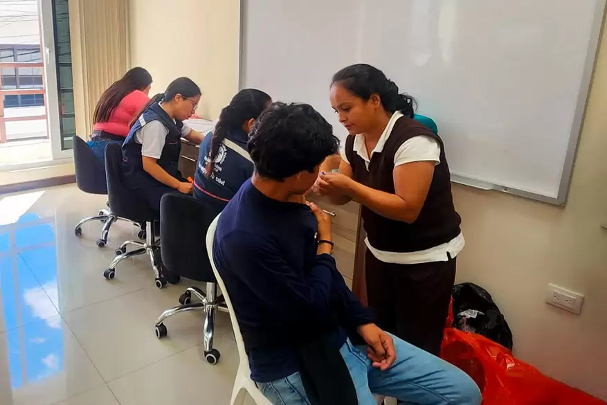 VACUNACIÃ_N CENTRO DE FORMACIÃ_N QUÃ_DATE, JOYABAJ (6)