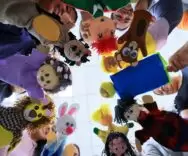 Con arte, títeres y música se fortalece a participantes del Diplomado de Niñeras